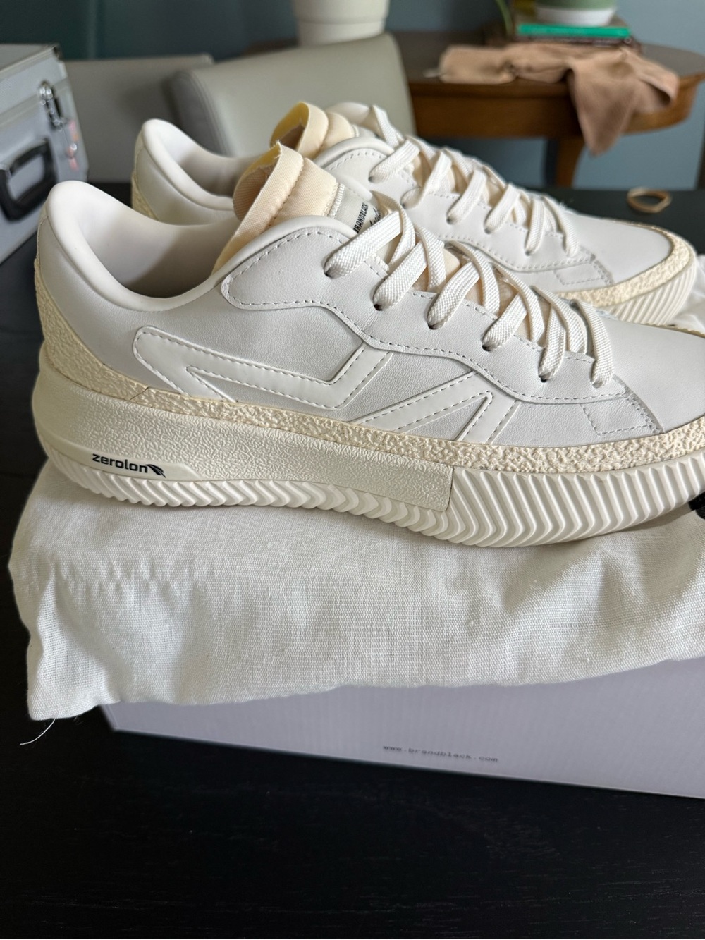 Brandblack Men's Athletic Sneakers in Off-White/Cream